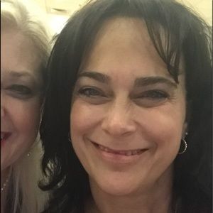 Meet your Posher, Denise